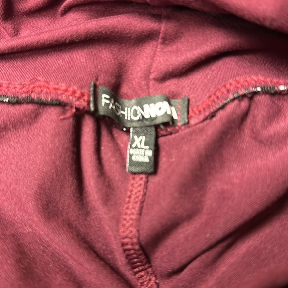 Fashionova Size XL Women’s Sport Set - Picture 4 of 4